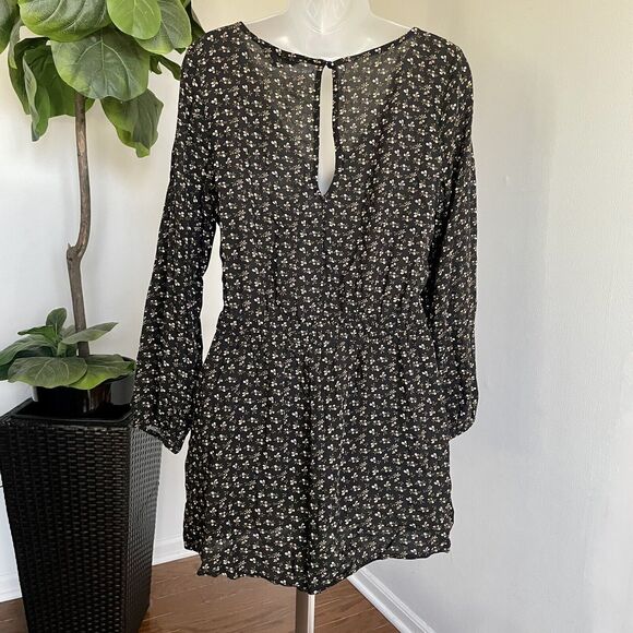 American Eagle Women Romper Dress Black Floral w/ Pockets Size Medium M - Picture 7 of 12